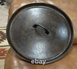 12 Wagwold #10 Tite-Top 3 Footed Dutch Oven With #10 Lid Made In USA