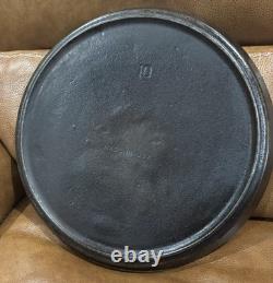 12 Wagwold #10 Tite-Top 3 Footed Dutch Oven With #10 Lid Made In USA