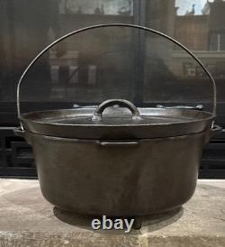 12 Wagwold #10 Tite-Top 3 Footed Dutch Oven With #10 Lid Made In USA