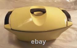 1950's Vtg LE CREUSET- 2.5 Qt Yellow Dutch Oven Cast Iron Ceramic Pot WithLid