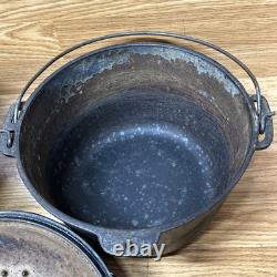 2 Rare Lodge Scalloped Cast Iron Dutch Ovens Combo 1940s With 1 Lid Read Sit Flat