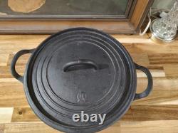 #7 Cast Iron Cousances Bottom Gated Dutch Oven with Lid