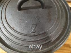 #7 Cast Iron Cousances Bottom Gated Dutch Oven with Lid