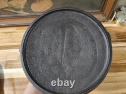 #7 Cast Iron Cousances Bottom Gated Dutch Oven with Lid