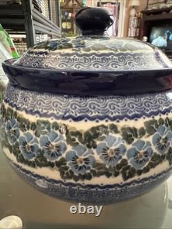 Amazing Polish Pottery Dutch Oven Casserole & Lid Unikat Blue Pansies Signature