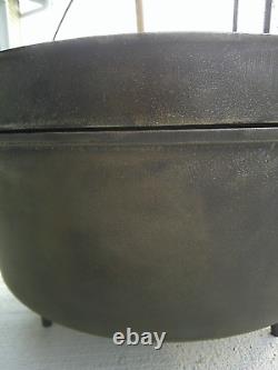 American Camper Large Cast Iron Dutch Oven 14 Diameter x 5.5 Deep 3 Footed Lid