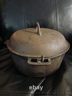 Antique Cast Iron Cookware Chicago Hardware Foundry Dutch Oven/Lid 8 Qt