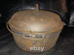 Antique Cast Iron Cookware Chicago Hardware Foundry Dutch Oven/Lid 8 Qt