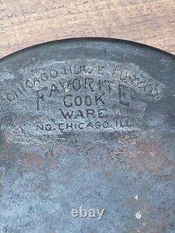 Antique Cast Iron Cookware Chicago Hardware Foundry Hammered Dutch Oven/Lid 8 Qt