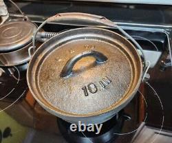 Antique Dutch Oven Cast Iron With Lid 10 IN Gate Mark Pot 3 Legged Footed 1800's