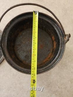 Antique No 10 Cast Iron Gate Mark Pot With LID Dutch Oven