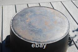 Antique RARE EARLY Wagner Arc Logo #10 Dutch Oven withLid Heat Ring Sits Flat 1891