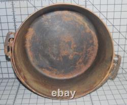 Antique RARE EARLY Wagner Arc Logo #10 Dutch Oven withLid Heat Ring Sits Flat 1891