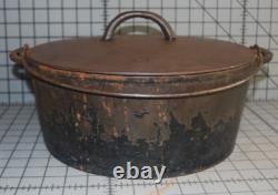 Antique RARE EARLY Wagner Arc Logo #10 Dutch Oven withLid Heat Ring Sits Flat 1891