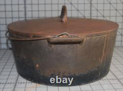 Antique RARE EARLY Wagner Arc Logo #10 Dutch Oven withLid Heat Ring Sits Flat 1891