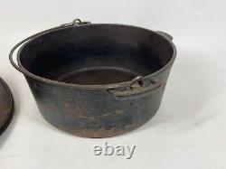 Antique Unmarked Wagner Drip Self Basting Lid Cast Iron Cauldron Dutch Oven