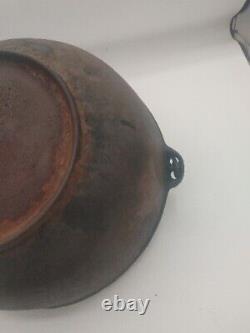 Antique favorite piqua ware smily face dutch oven/ Scotch Bowl No Lid #4