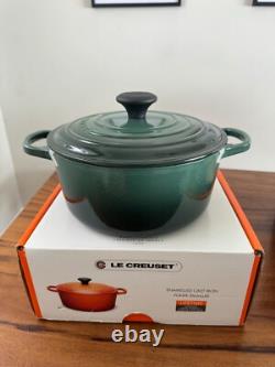 BRAND NEW le creuset dutch oven 24, 4.2 L, ARTICHAUT