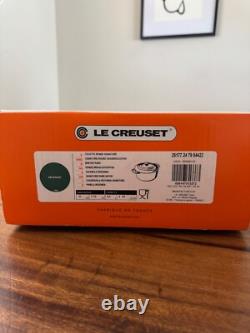 BRAND NEW le creuset dutch oven 24, 4.2 L, ARTICHAUT