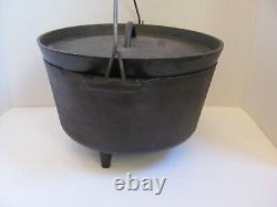 Birmingham Stove & Range 10 Footed Cast Iron Dutch Oven with Lid 20H-1- USA