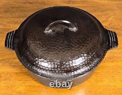 Chicago Hardware Foundry Hammered Cast Iron 8 Dutch Oven with Lid & Trivet 88B