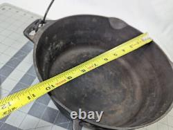 Dutch Oven 88B Cast Iron with Self Basting Lid 8 1288 Hammered