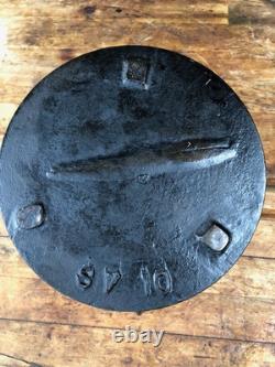 Dutch Oven Old Very Unique no name Gate Marks #10 Legs Cut Off