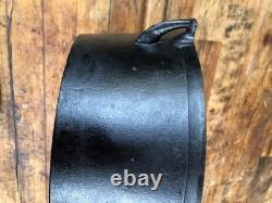 Dutch Oven Old Very Unique no name Gate Marks #10 Legs Cut Off