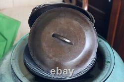 Early Lodge Dutch Oven withhandle and Basting Lid, (STAMPS 10 &1/4, 8, 7, D)