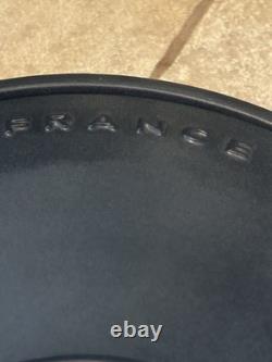 Emile Henry 7.5 Qt. Dutch Oven with lid reg. $335 nwob matte dark navy rare