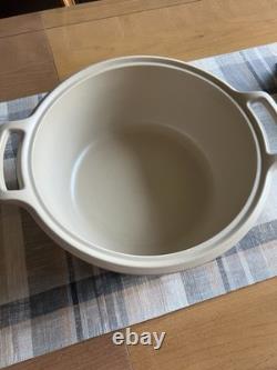 Emile Henry 7.5 Quart Sublime Dutch Oven In Creme with Lid Made In France New