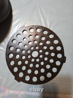 Favorite Piqua Ware #8D Cast Iron Dutch Oven, TRIVET, LID Smiley logo bean pot