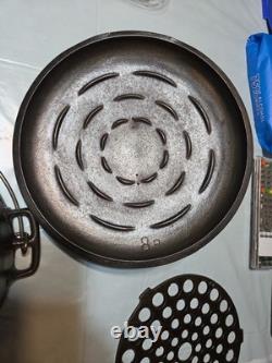 Favorite Piqua Ware #8D Cast Iron Dutch Oven, TRIVET, LID Smiley logo bean pot