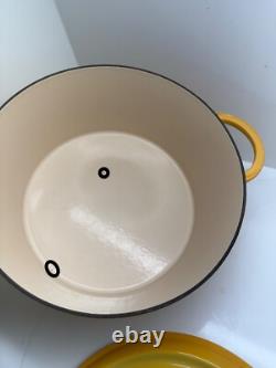 French Cast Iron Enamel Ombre Round Dutch Oven 5.5 Qt
