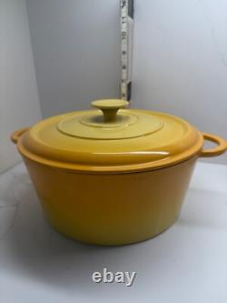 French Cast Iron Enamel Ombre Round Dutch Oven 5.5 Qt