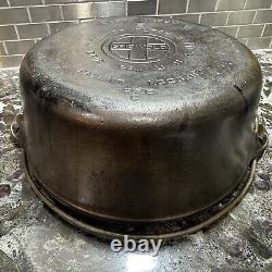 GRISWOLD Tite Top DUTCH OVEN #8 1278c Cast Iron Sits Flat No Lid Cast Iron 1930s