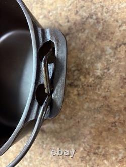Griswold 2605Cast Iron #6 Tite-Top Dutch Oven Enamel Inside Lid Made Mar. 18-1920
