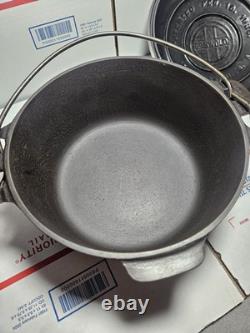 Griswold # 6 Cast Iron Tite-top Dutch Oven & Lid 2605 2606 Antique RARe