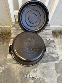 Griswold #8 Cast Iron Dutch Oven with Lid Tite-Top 833 & 1288B LBL Restored