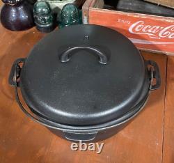 Griswold Iron Mountain Cast Iron #8 Dutch Oven with Lid