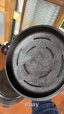 Griswold Iron Mountain Cast Iron #8 Dutch Oven with Lid