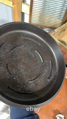 Griswold Iron Mountain Cast Iron #8 Dutch Oven with Lid