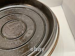 Griswold No. 8 Cast Iron Dutch Oven With Self Basting Lid