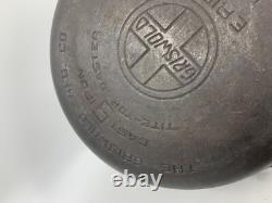 Griswold No 9 Tite Top Baster Cast Iron Dutch Oven with Lid