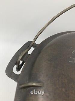 Griswold No 9 Tite Top Baster Cast Iron Dutch Oven with Lid