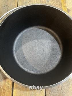 HTF Sportsman Cast Iron Dutch Oven with Lid