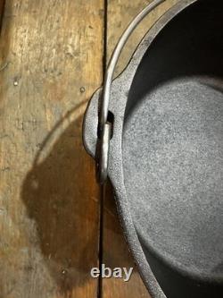 HTF Sportsman Cast Iron Dutch Oven with Lid