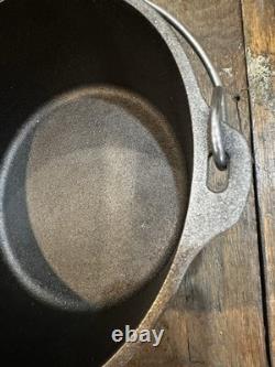 HTF Sportsman Cast Iron Dutch Oven with Lid