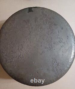 Hammered Wagner Unmarked #8 Cast Iron Dutch Oven With Matching Lid ReSeasoned