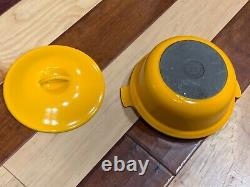 LE CREUSET 22 Cast Iron DUTCH OVEN POT Casserole LID YELLOW ORANGE Enamel France